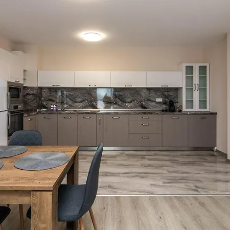 Apartment Saint Constantine And Helena Holiday Apartments Varna